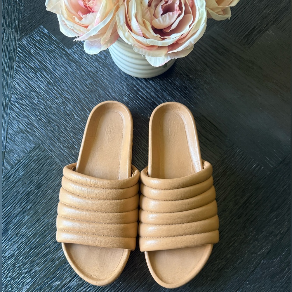 Beek Skimmer Honey Slides Size 7